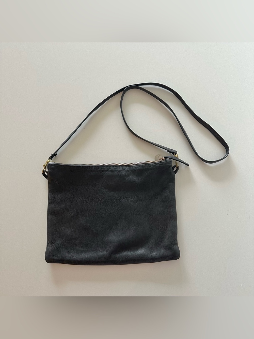 Clare V. Sac Bretelle Leather Crossbody Purse Bag Minimalist Black
There are ru